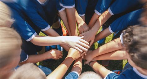 i always support the team in football figgerits|How to Encourage Teamwork in Young Football Players.